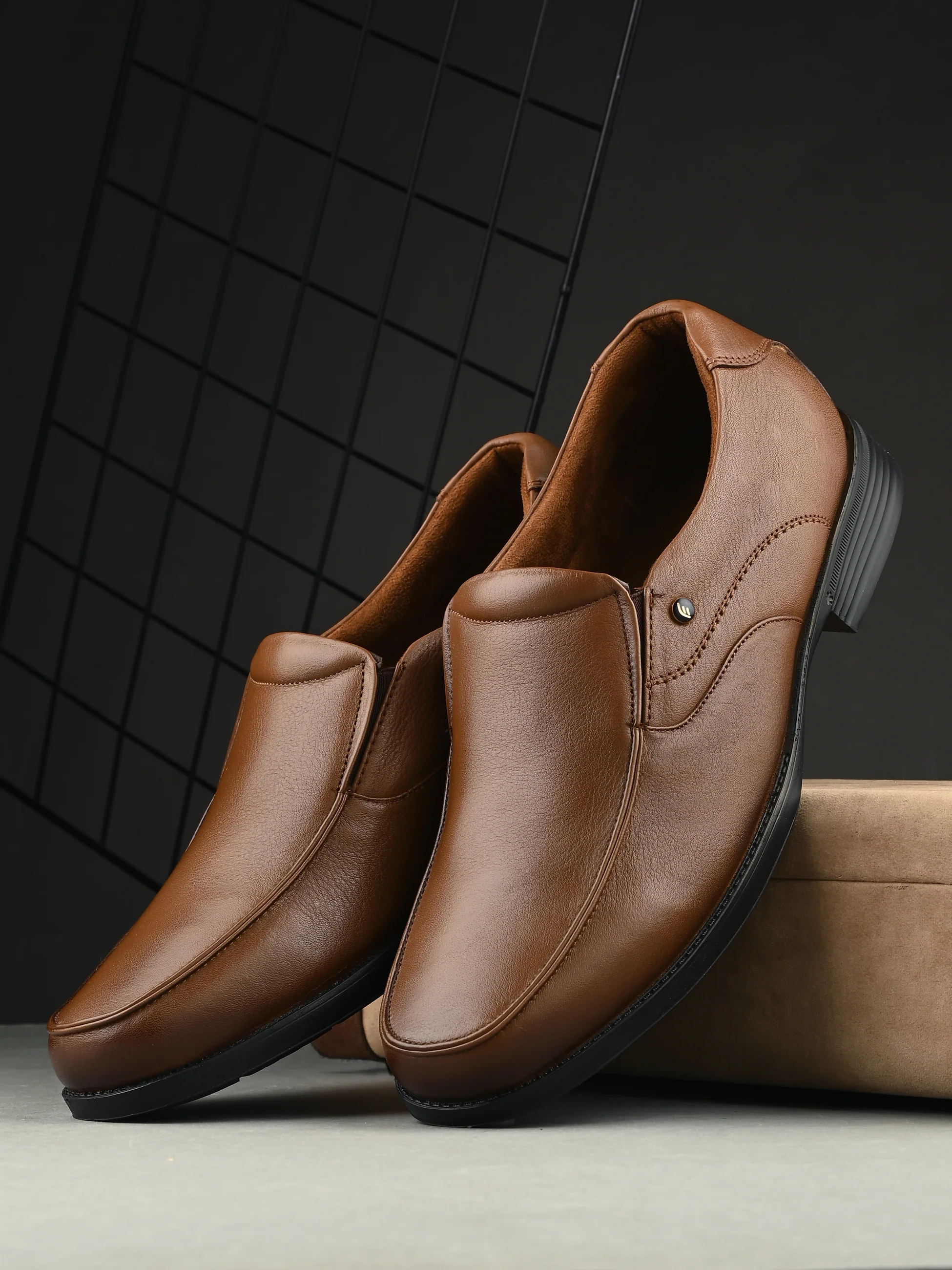 Egoss Casual Slip On Shoes For Men - Image 9