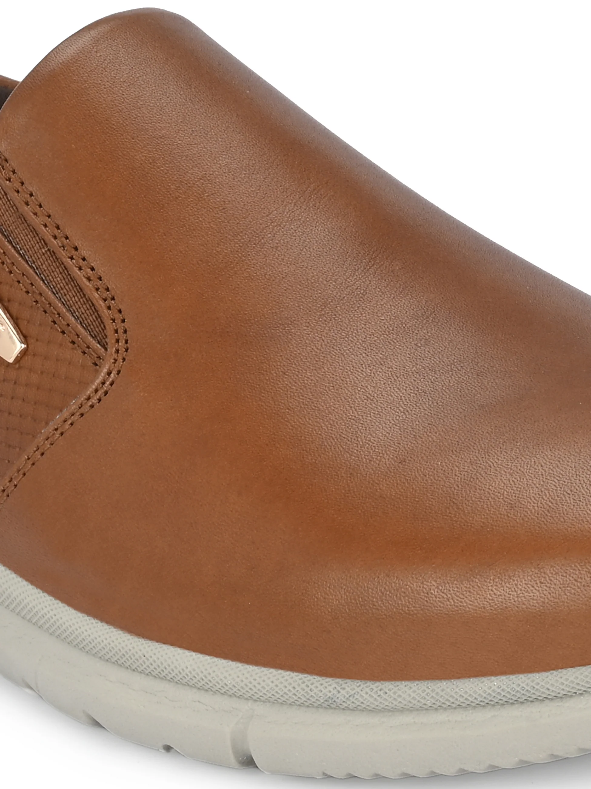 Egoss Gold Sneakers For Men - Image 11