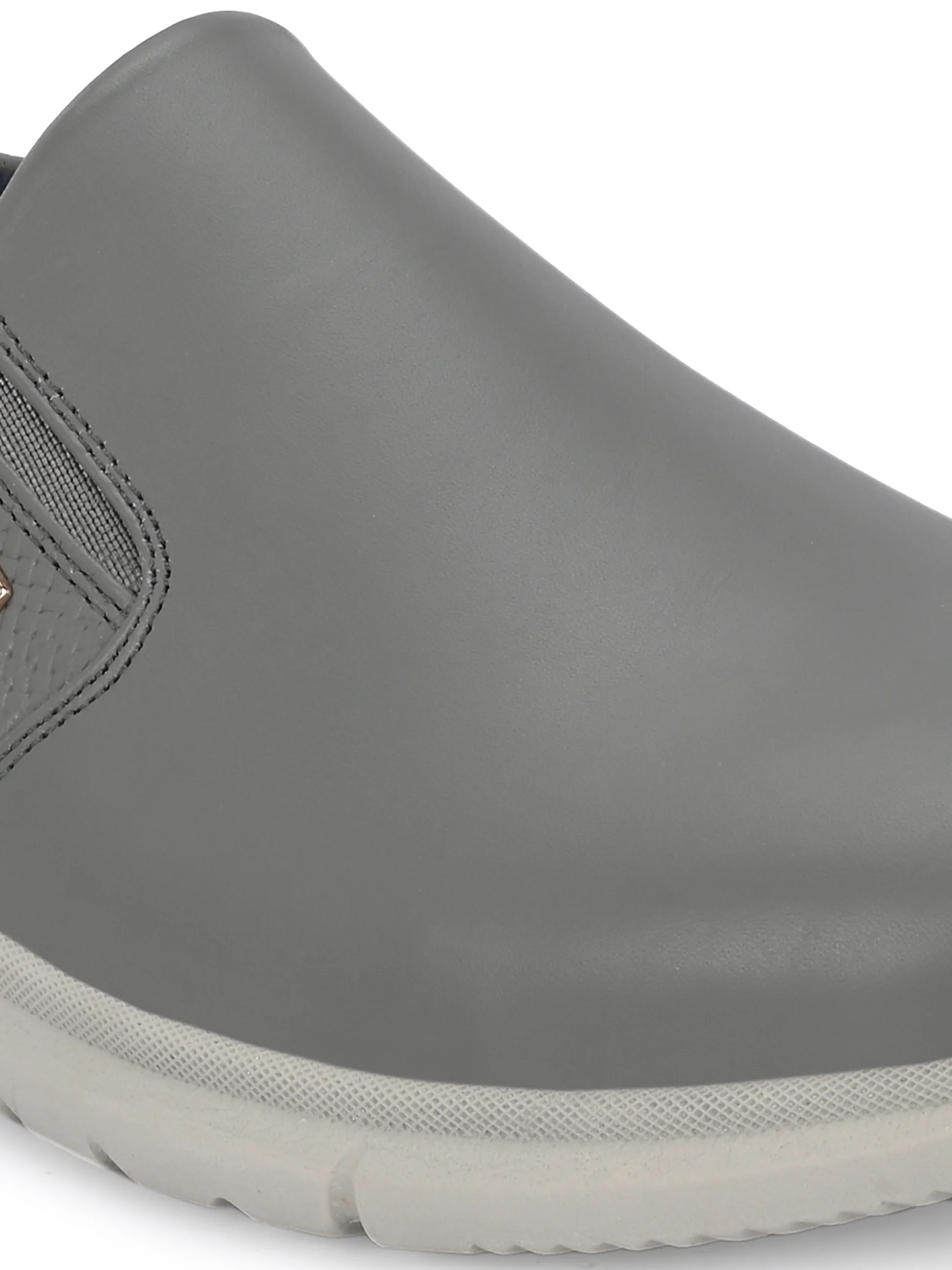 Egoss Gold Sneakers For Men - Image 20